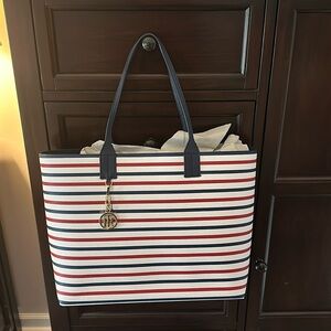 Tommy Hilfiger Reversible Tote